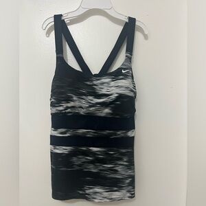 Nike Black and White Mesh Striped cross backTank Top. Size XL